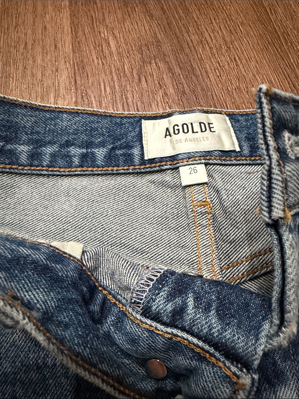 Agolde Parker Vintage Cut Off Shorts - Picture 4 of 6